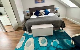 6 New Street Bantry Studio Apartment 3